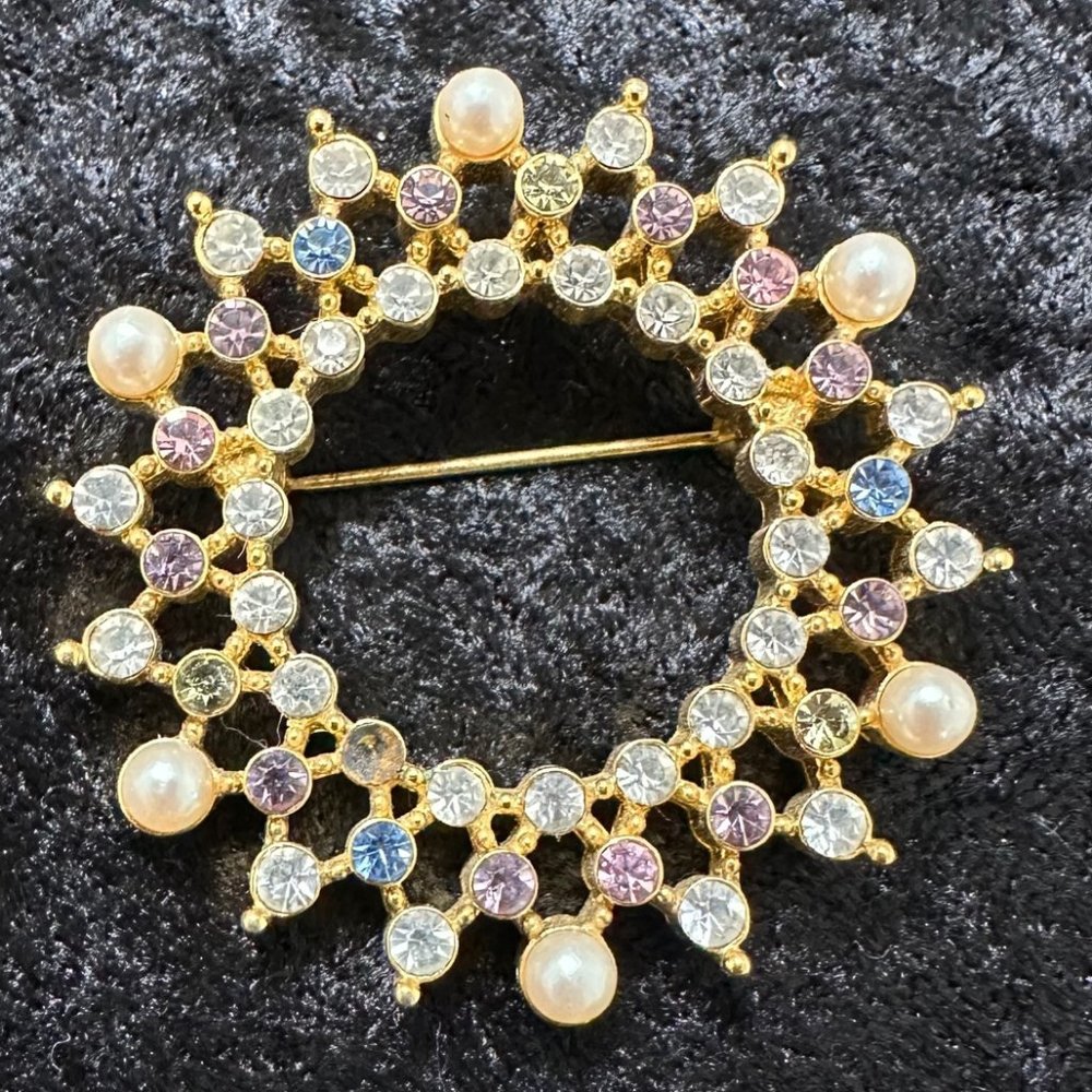 Vintage Monet Jewel Pin